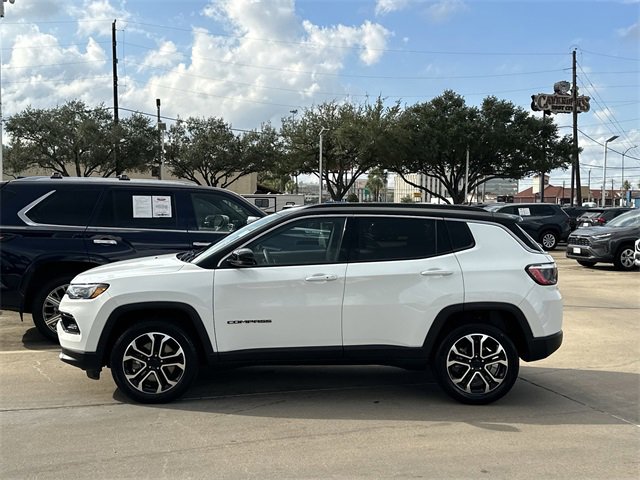 Used 2024 Jeep Compass Limited image 4