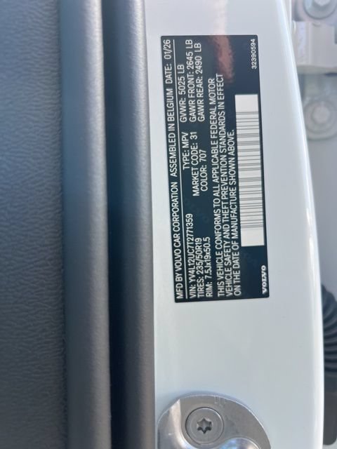 New 2026 Volvo XC40 B5 Plus w/ Protection Package Premier AWD/4WD image 11
