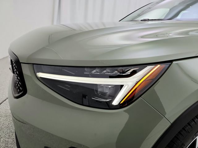 Certified 2025 Volvo XC40 B5 Plus w/ Protection Package Premier AWD/4WD image 27