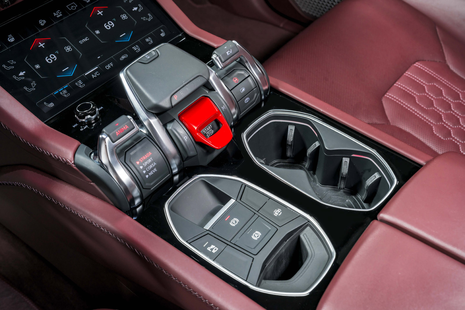 Used 2025 Lamborghini Urus SE AWD/4WD image 29