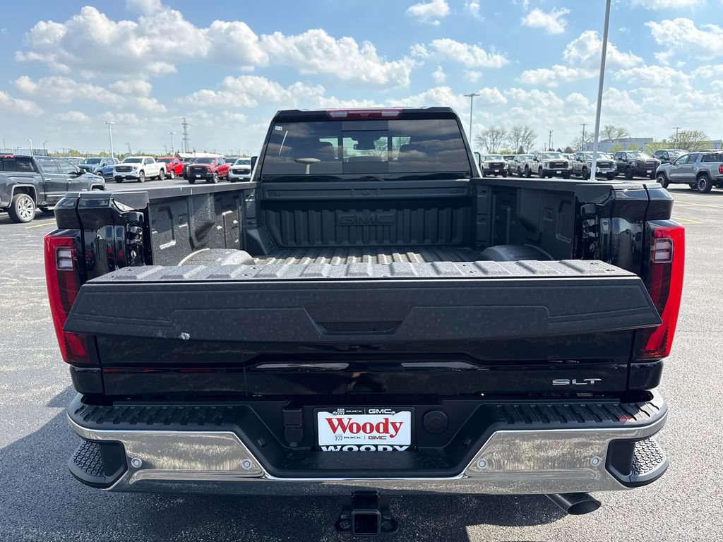 New 2026 GMC Sierra 3500 SLT w/ SLT Premium Package AWD/4WD image 35