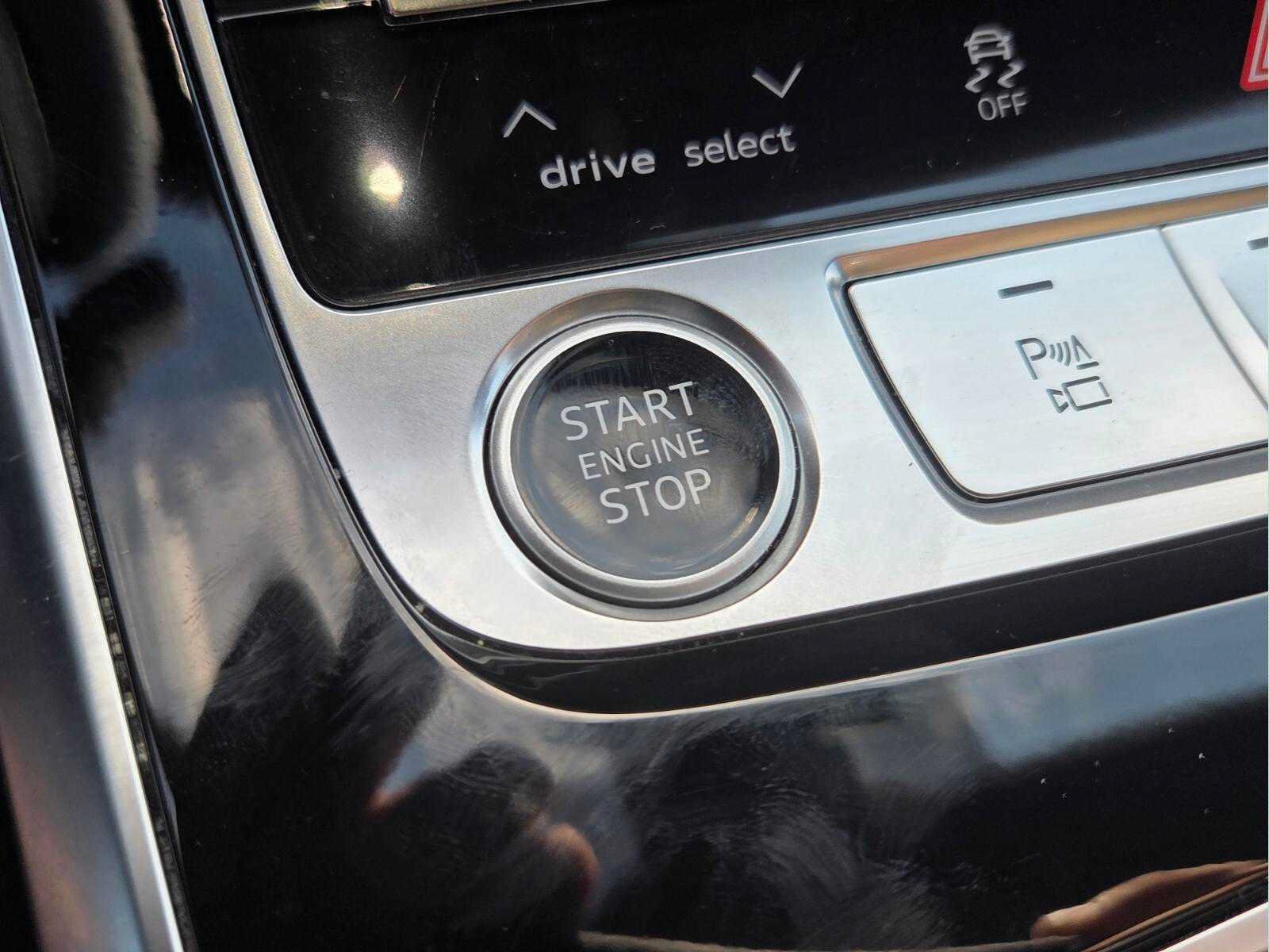 Used 2023 Audi Q7 3.0T Prestige AWD/4WD image 28