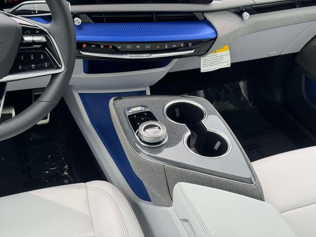 Certified 2025 Cadillac Optiq Luxury 1 AWD/4WD image 3