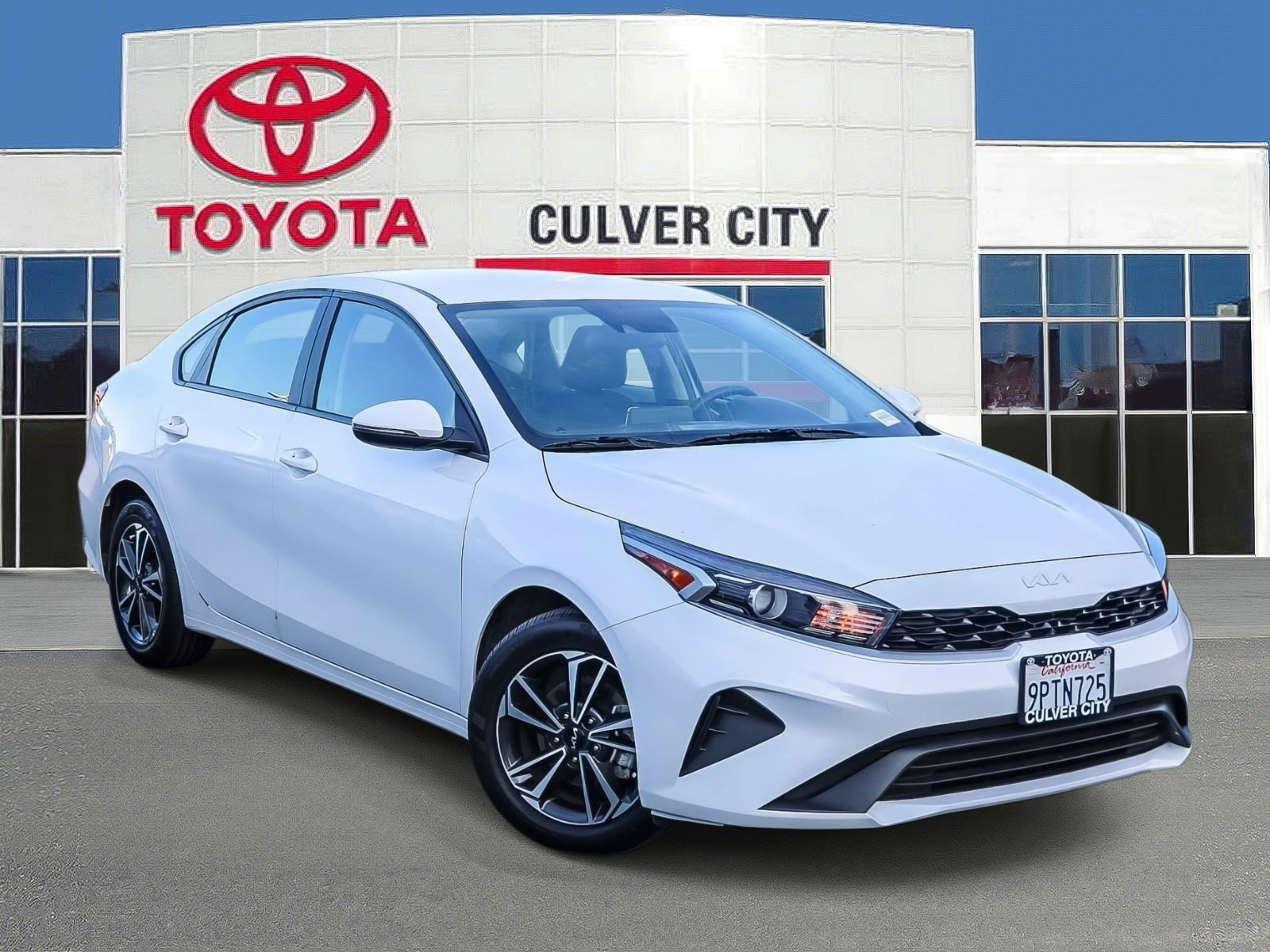 Used 2024 Kia Forte LXS w/ LXS Technology Package