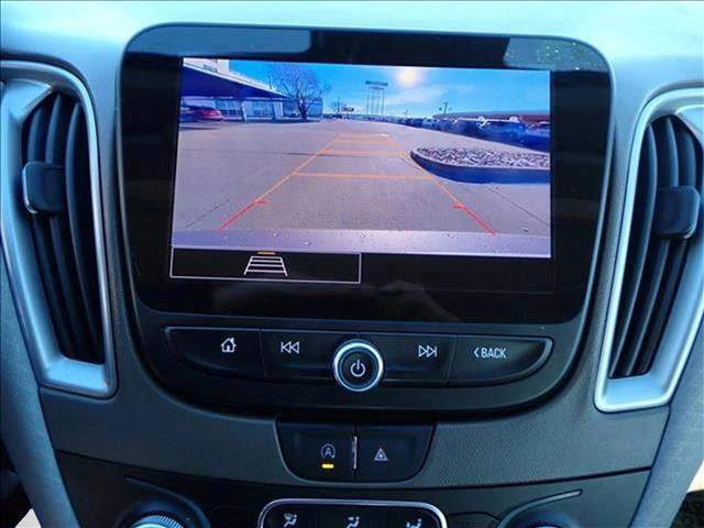 Used 2025 Chevrolet Malibu LT image 16