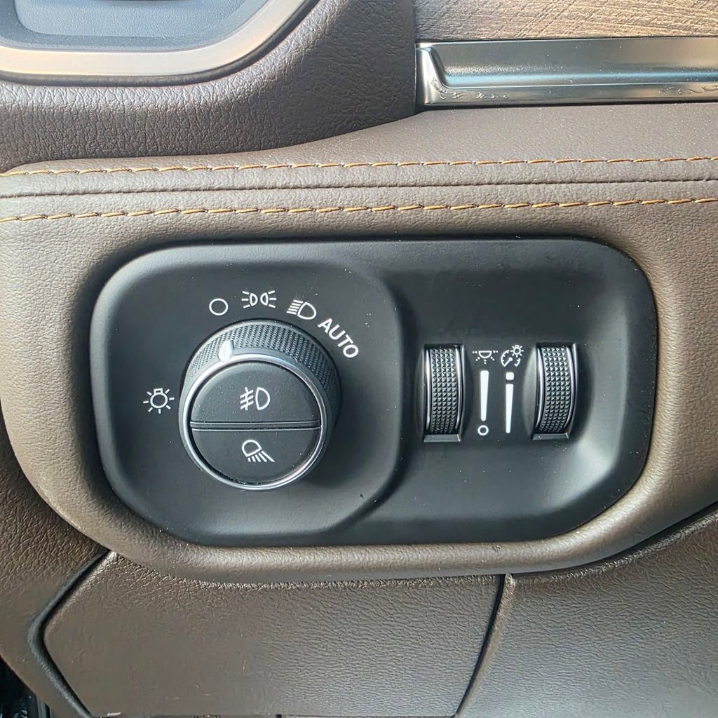 New 2026 RAM 3500 Longhorn image 12