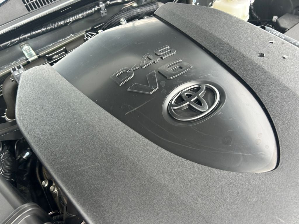 Used 2022 Toyota Tacoma SR5 AWD/4WD image 30