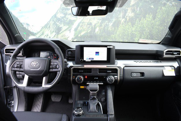 New 2025 Toyota Tacoma SR5 image 9