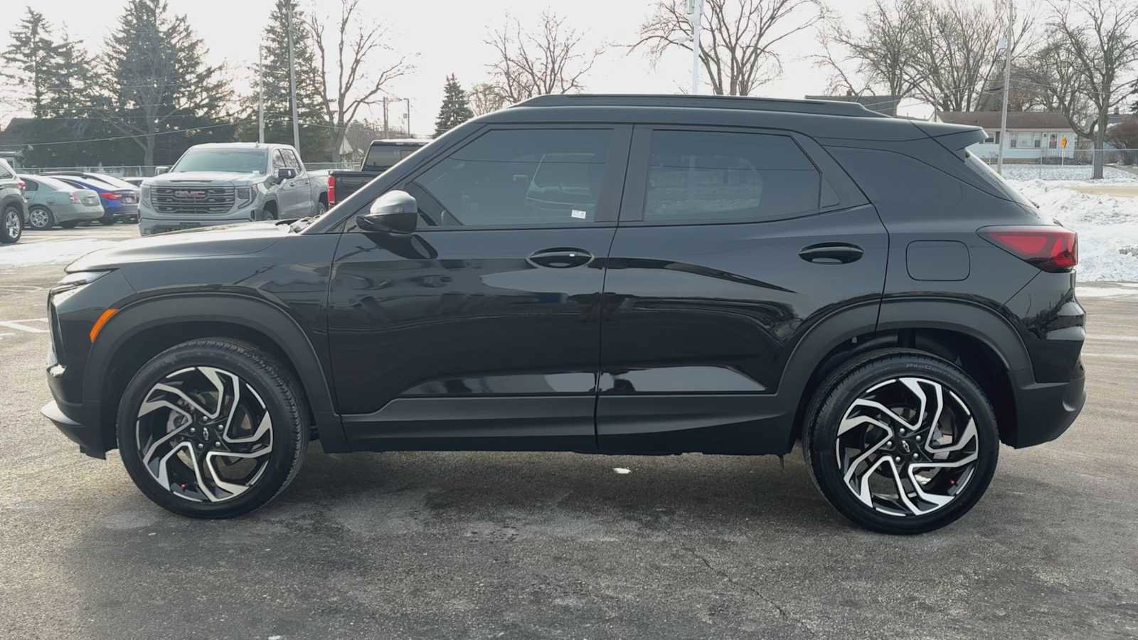 Used 2025 Chevrolet TrailBlazer RS w/ Convenience Package image 5