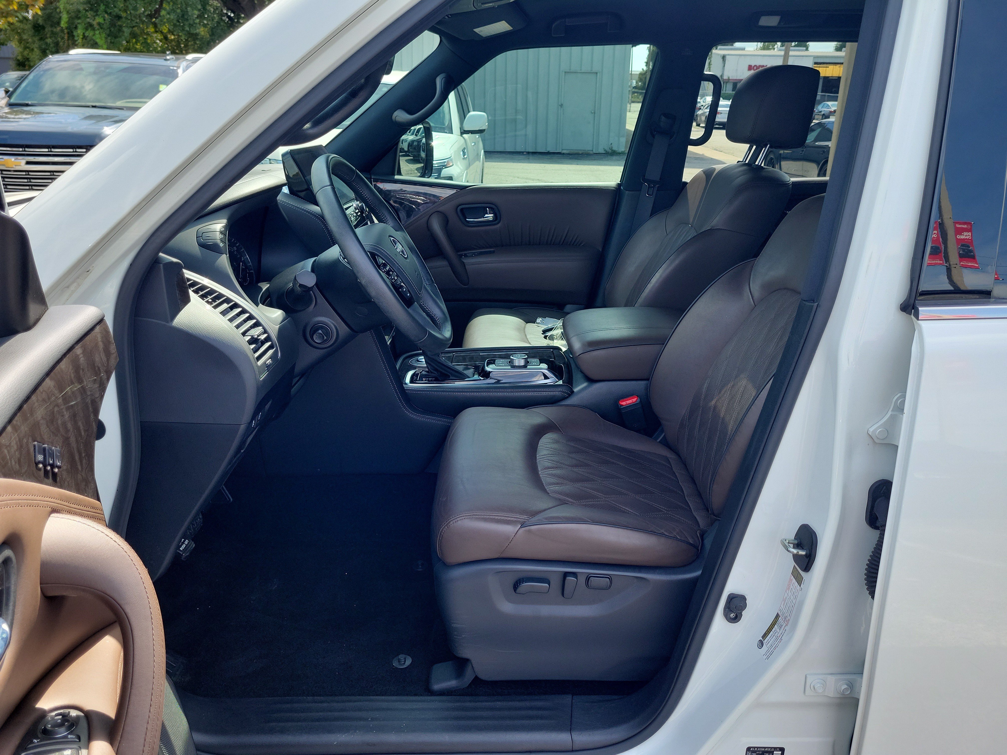 Certified 2023 Nissan Armada Platinum w/ Captain's Chairs Package RWD image 13