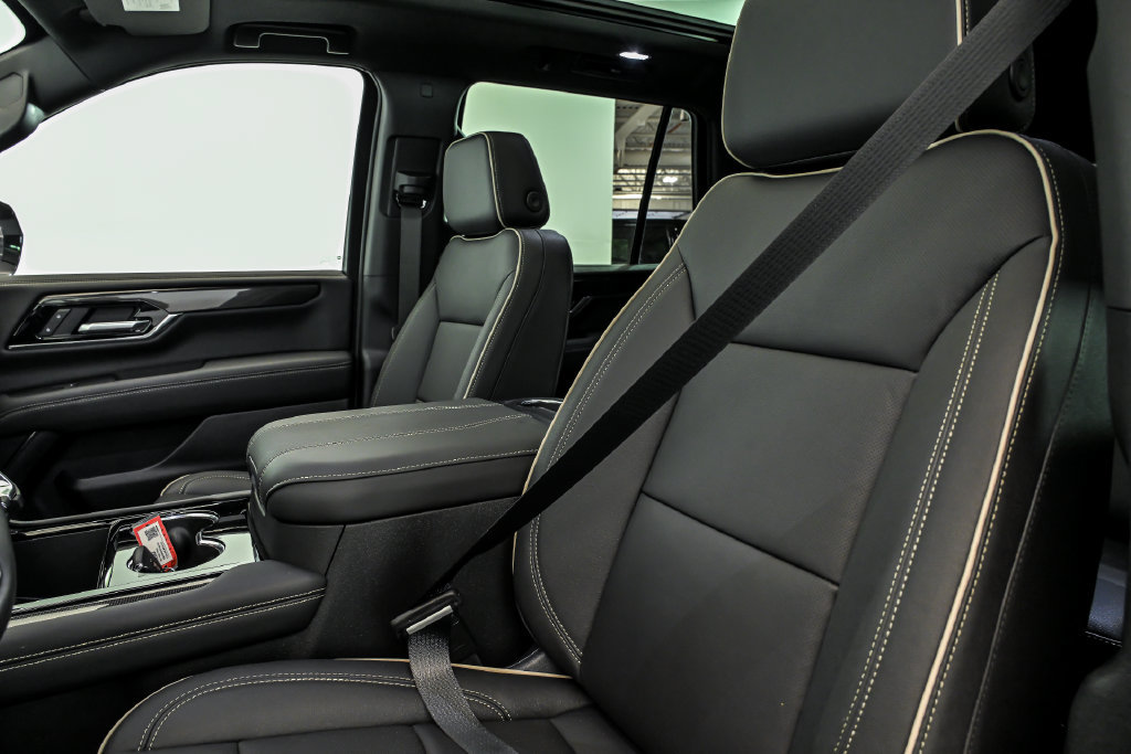 New 2027 GMC Yukon Elevation w/ Elevation Premium Package AWD/4WD image 9