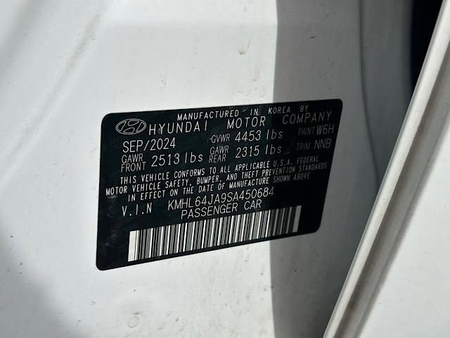 Used 2025 Hyundai Sonata SEL FWD image 30