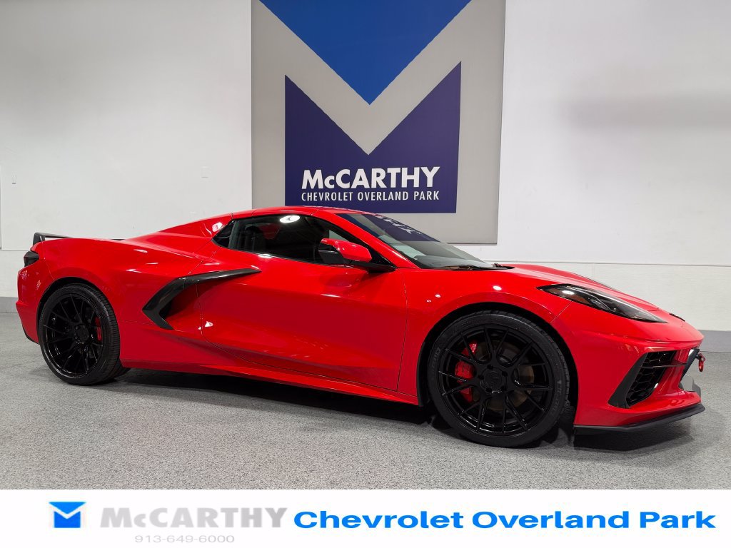 Used 2020 Chevrolet Corvette Stingray Convertible w/ Z51 Performance Package RWD image 12