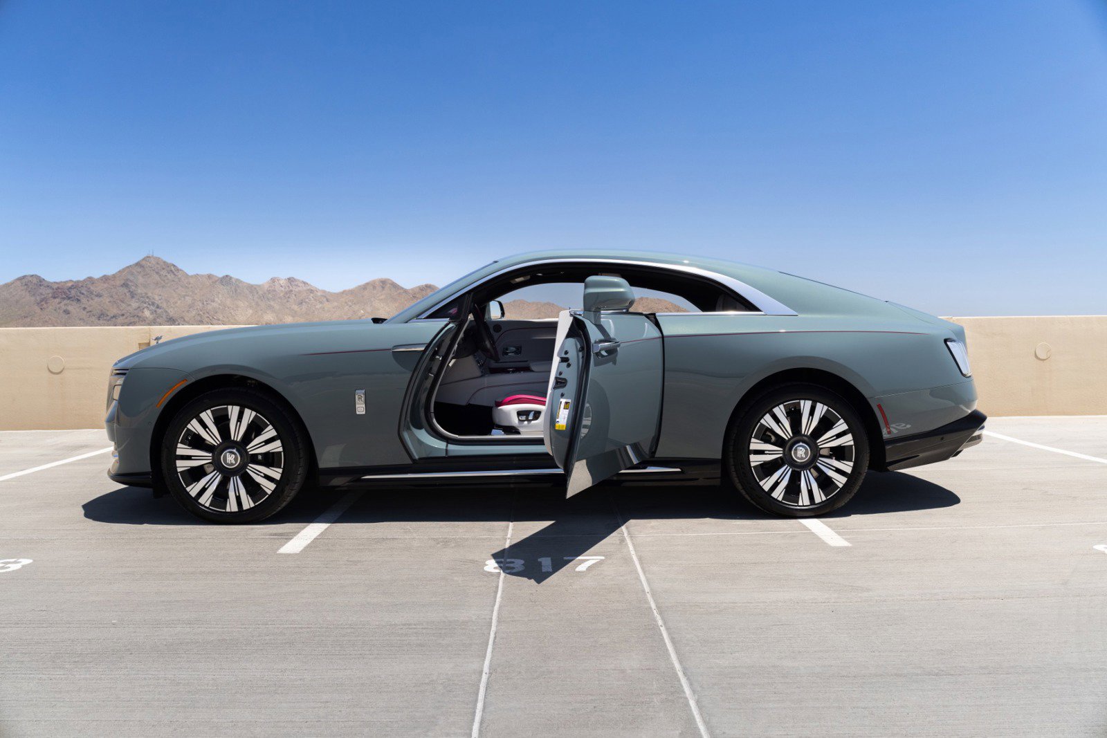 Used 2024 Rolls-Royce Spectre w/ Spectre Launch Package AWD/4WD image 13