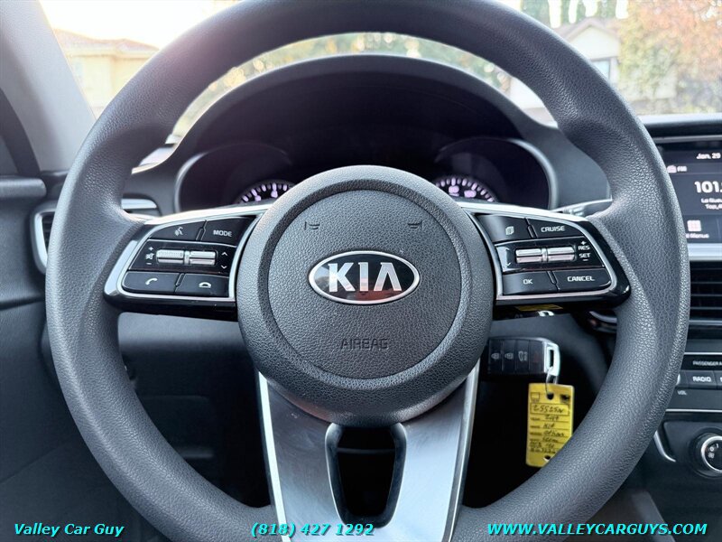 Used 2019 Kia Optima LX image 16
