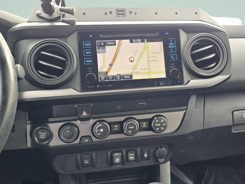 Used 2019 Toyota Tacoma TRD Off-Road AWD/4WD image 4