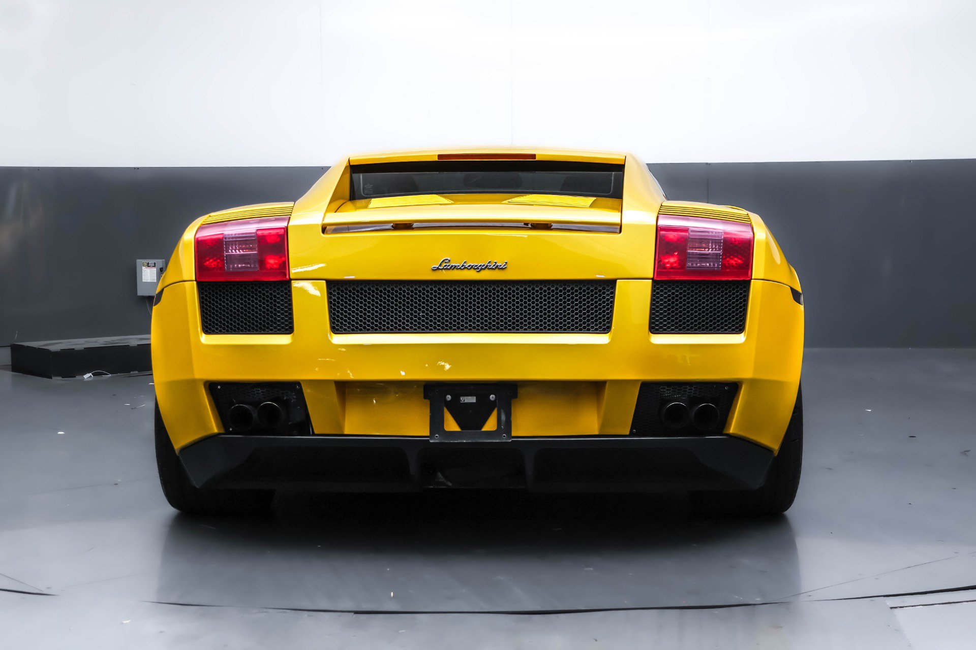 Used 2004 Lamborghini Gallardo image 4