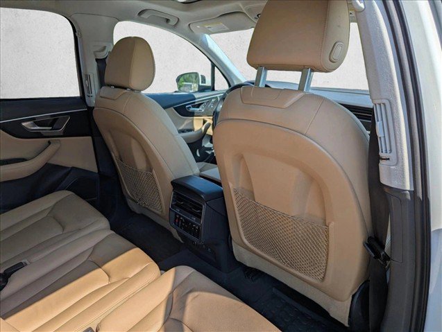 Used 2021 Audi Q7 3.0T Prestige AWD/4WD image 30