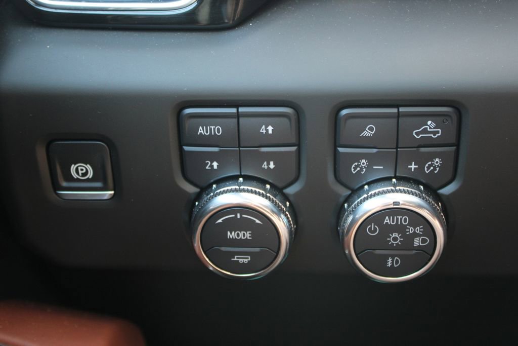 Used 2025 GMC Sierra 2500 Denali Ultimate image 43