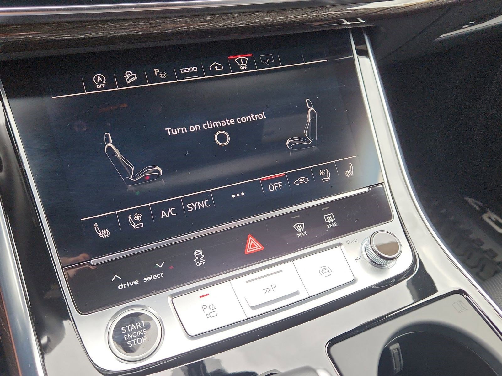 Used 2025 Audi Q7 3.0T Prestige w/ Prestige Package image 29