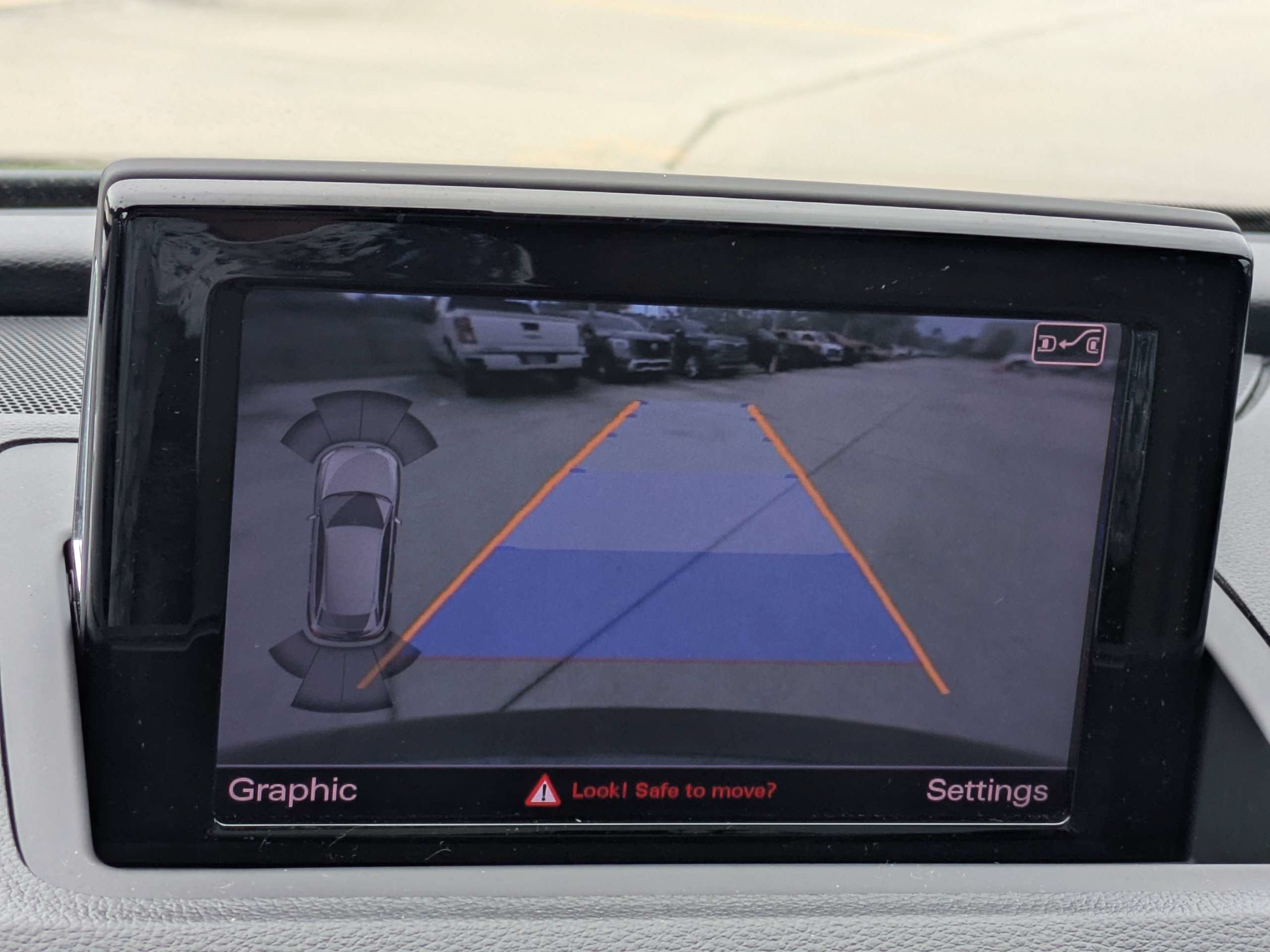 Used 2018 Audi Q3 2.0T Premium Plus AWD/4WD image 21