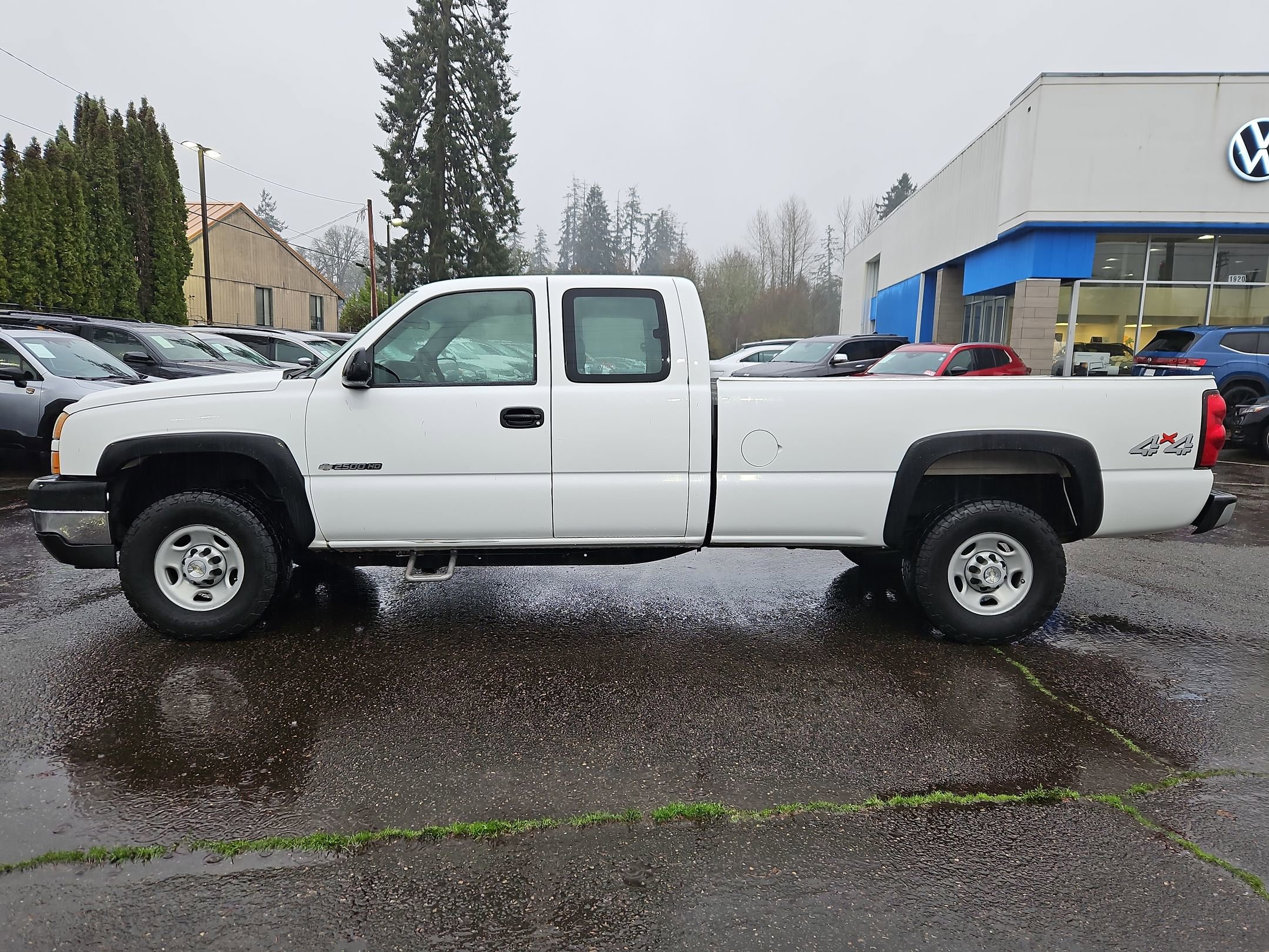 Used 2006 Chevrolet Silverado 2500 W/T image 2