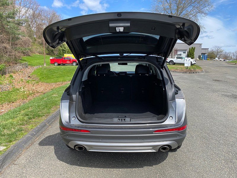 Used 2022 Lincoln Corsair AWD w/ Premium Package image 9