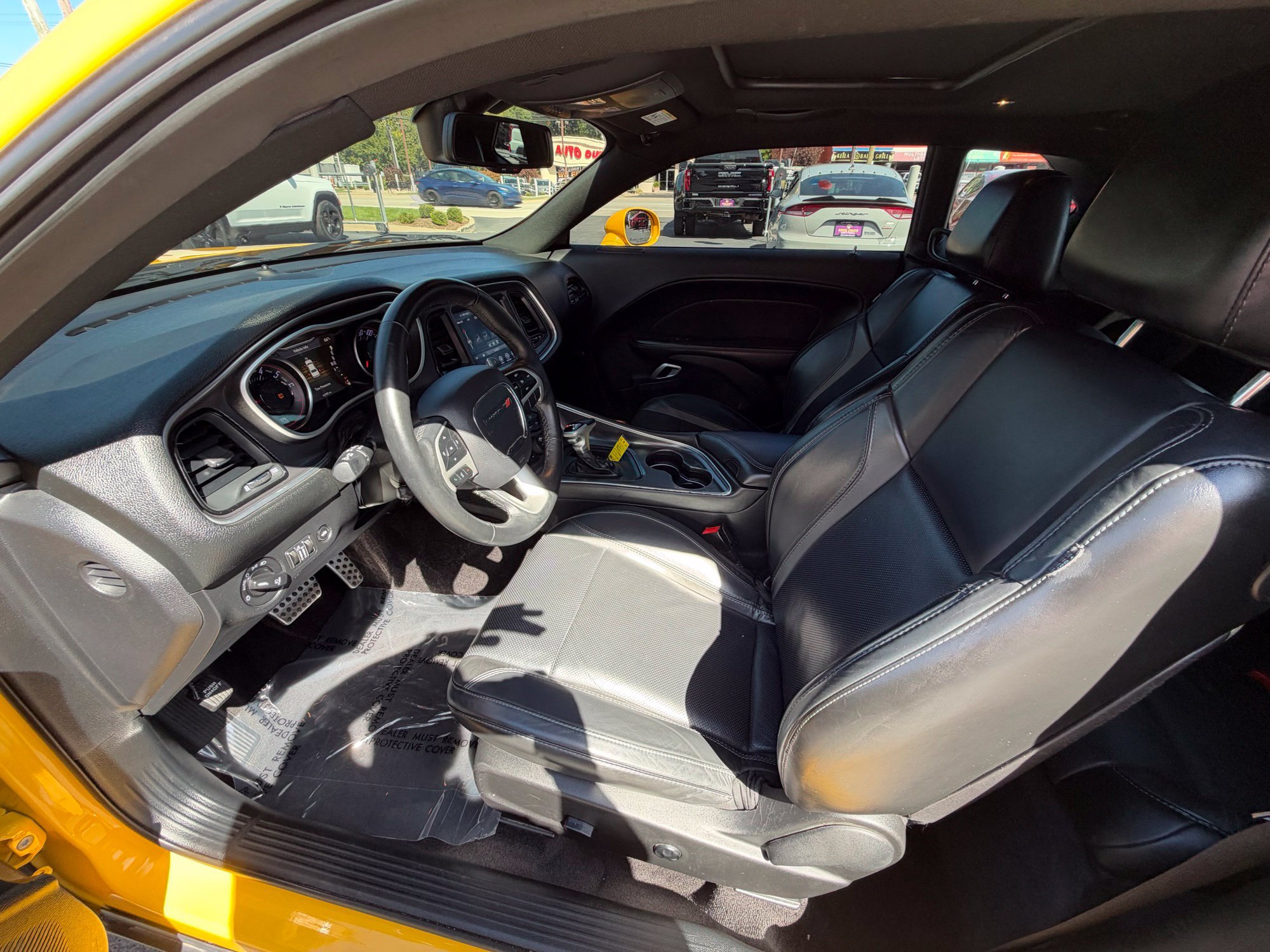 Used 2017 Dodge Challenger GT w/ Driver Convenience Group AWD/4WD image 12