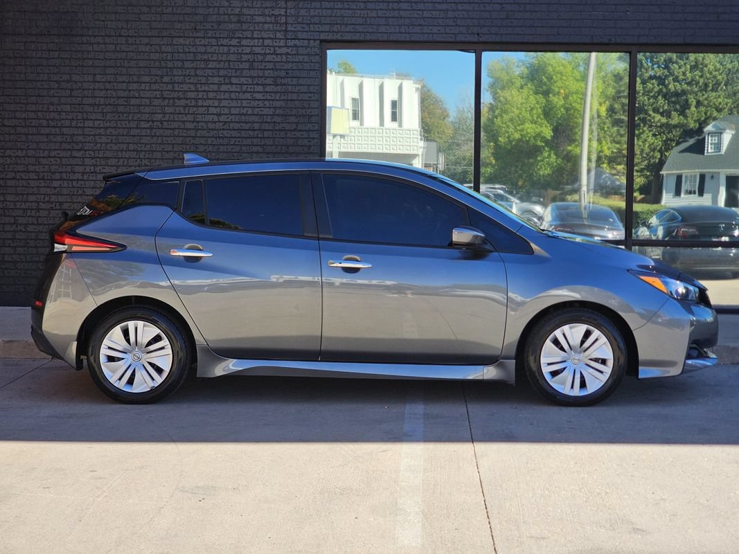Used 2025 Nissan Leaf S FWD image 10