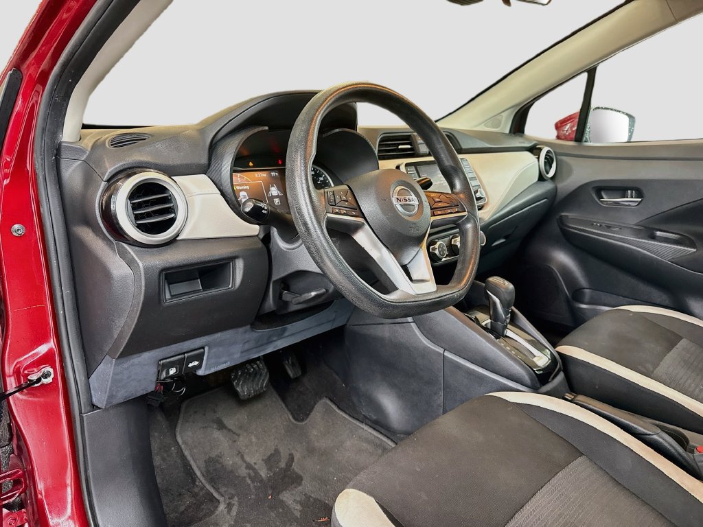 Used 2022 Nissan Versa SV FWD image 10