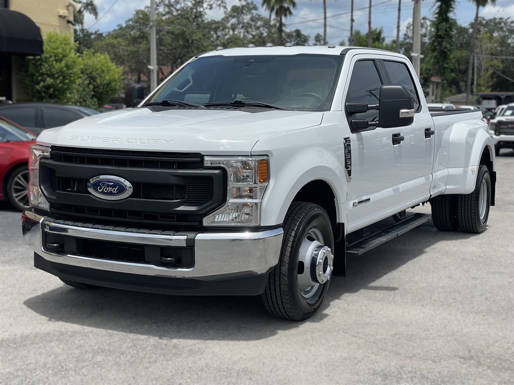 Used 2022 Ford F350 XL w/ Power Equipment Group image 10