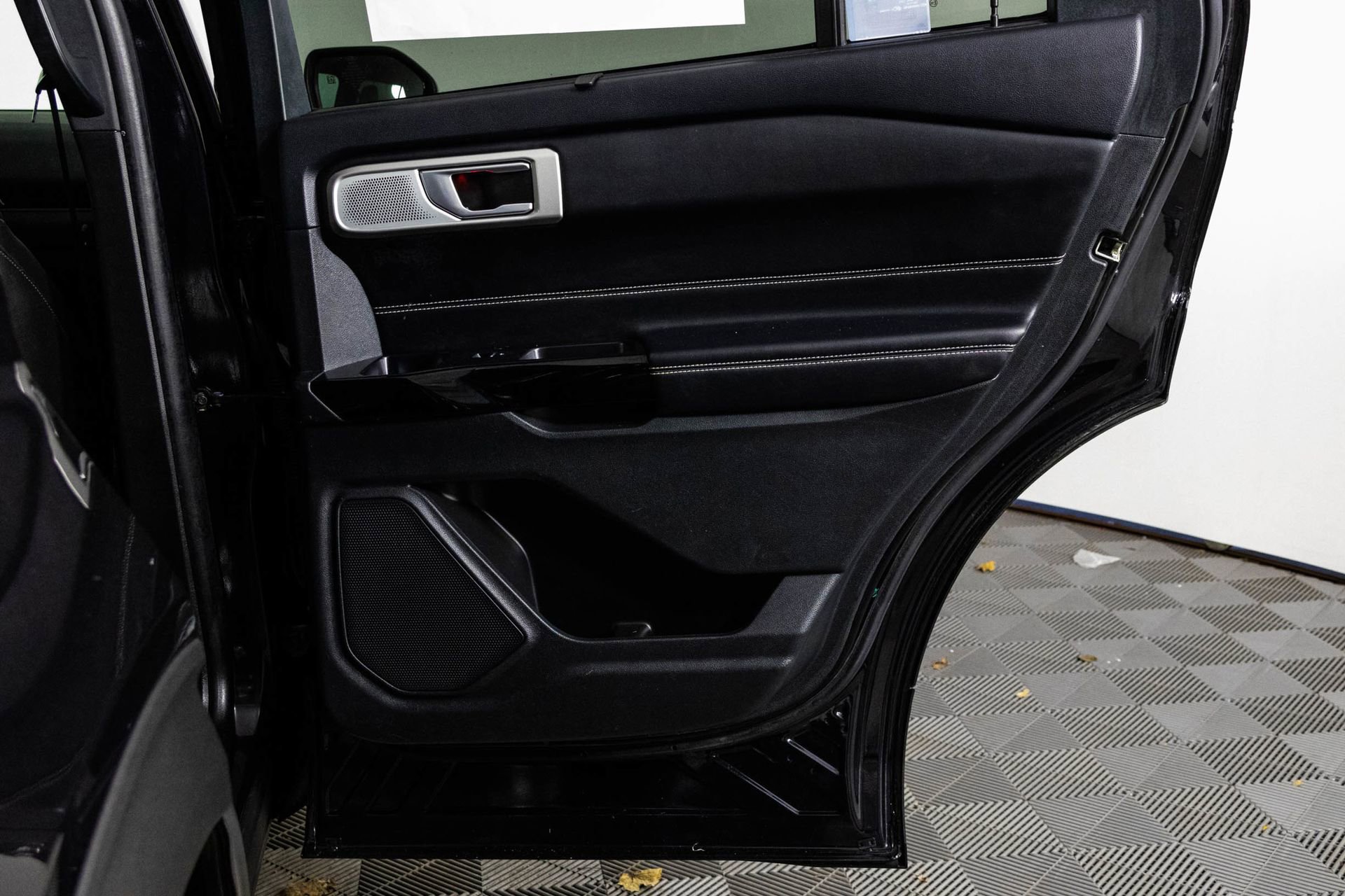 Used 2023 Ford Explorer ST w/ Equipment Group 401A image 38