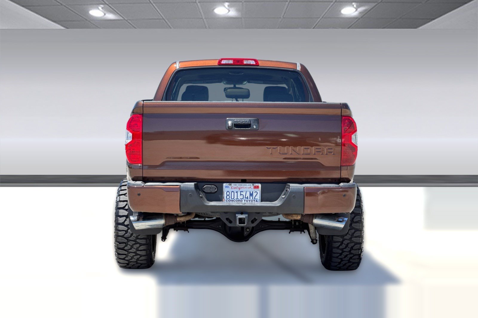 Used 2016 Toyota Tundra Limited w/ Limited Premium Package AWD/4WD image 9