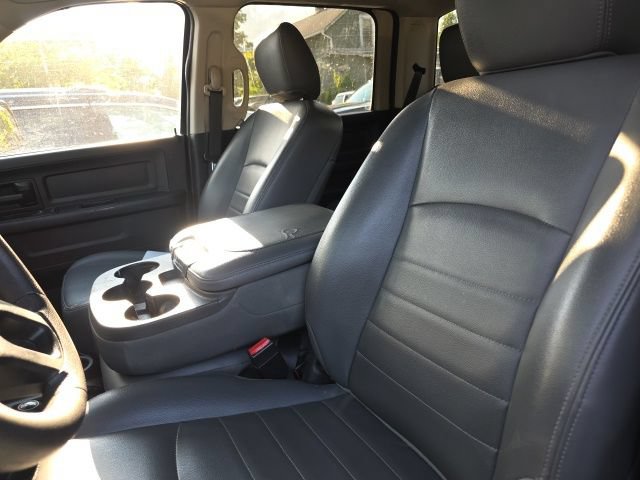 Used 2017 RAM 2500 Tradesman w/ Chrome Appearance Group AWD/4WD image 5