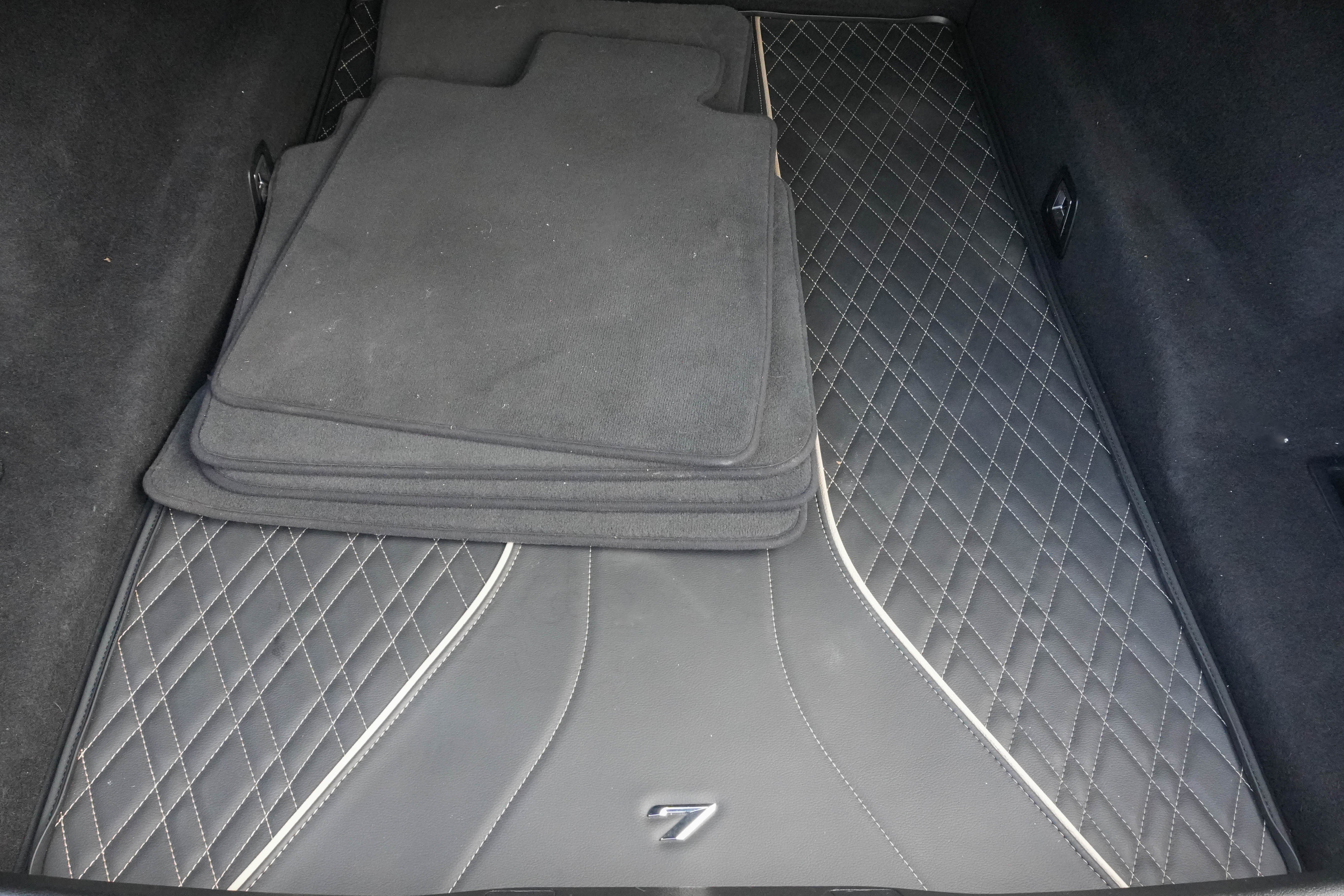 Used 2019 BMW 740i w/ M Sport Package image 41