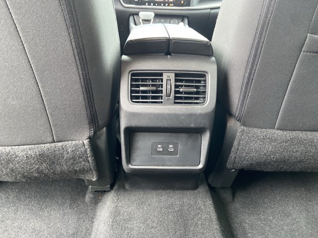 Used 2024 Nissan Rogue SV FWD image 51