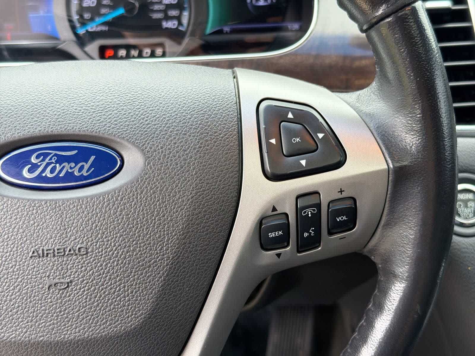 Used 2013 Ford Taurus Limited FWD image 22