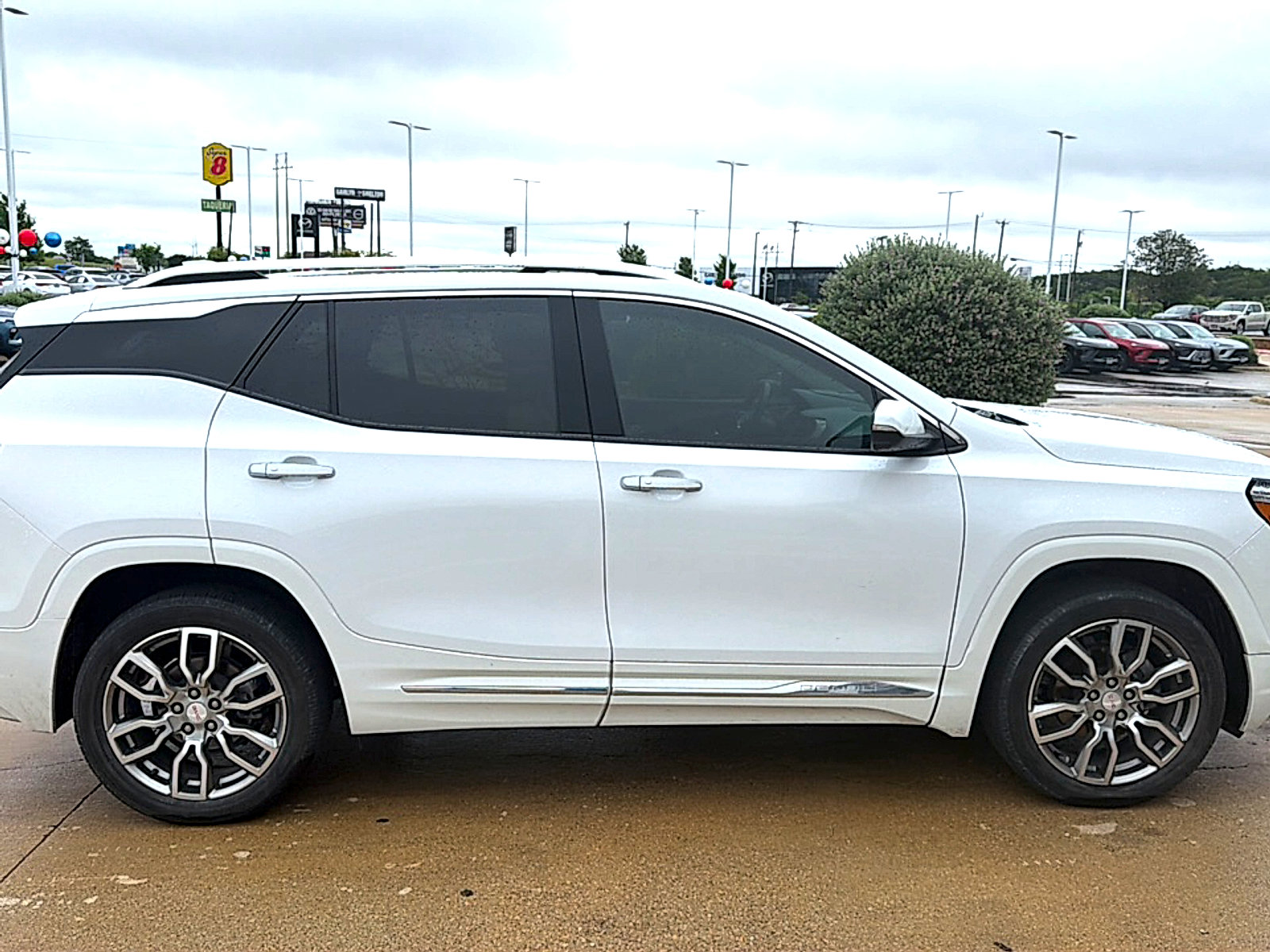 Used 2023 GMC Terrain Denali AWD/4WD image 5