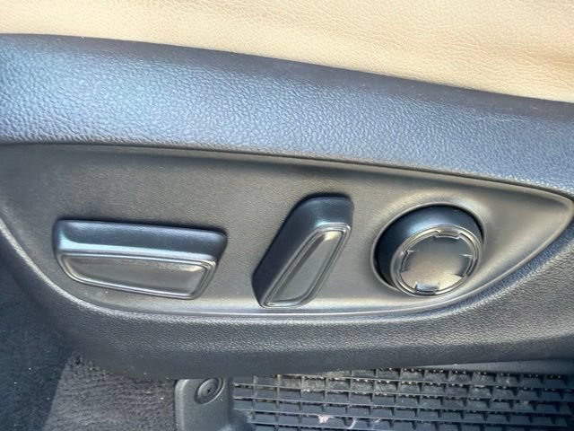 Used 2021 Toyota Sienna XLE FWD image 28