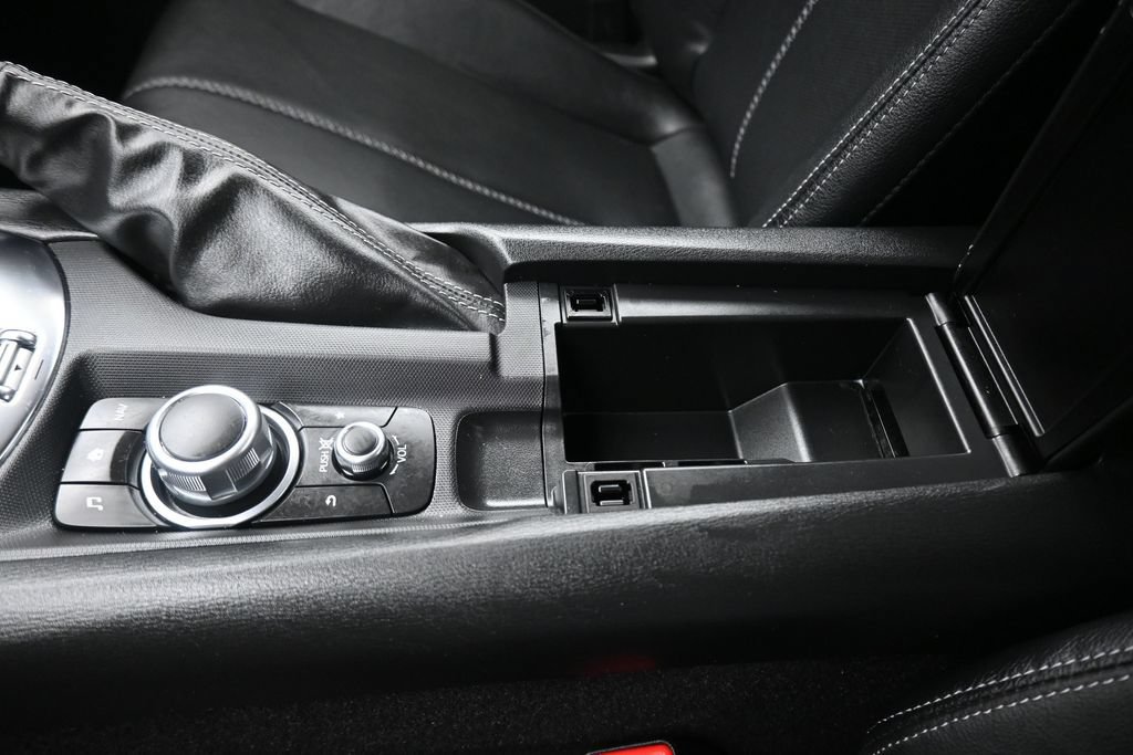 Used 2020 MAZDA MX-5 Miata RF Grand Touring RWD image 20