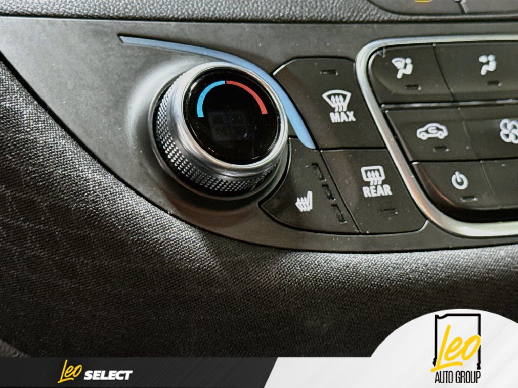 Used 2025 Chevrolet Malibu LT FWD image 21