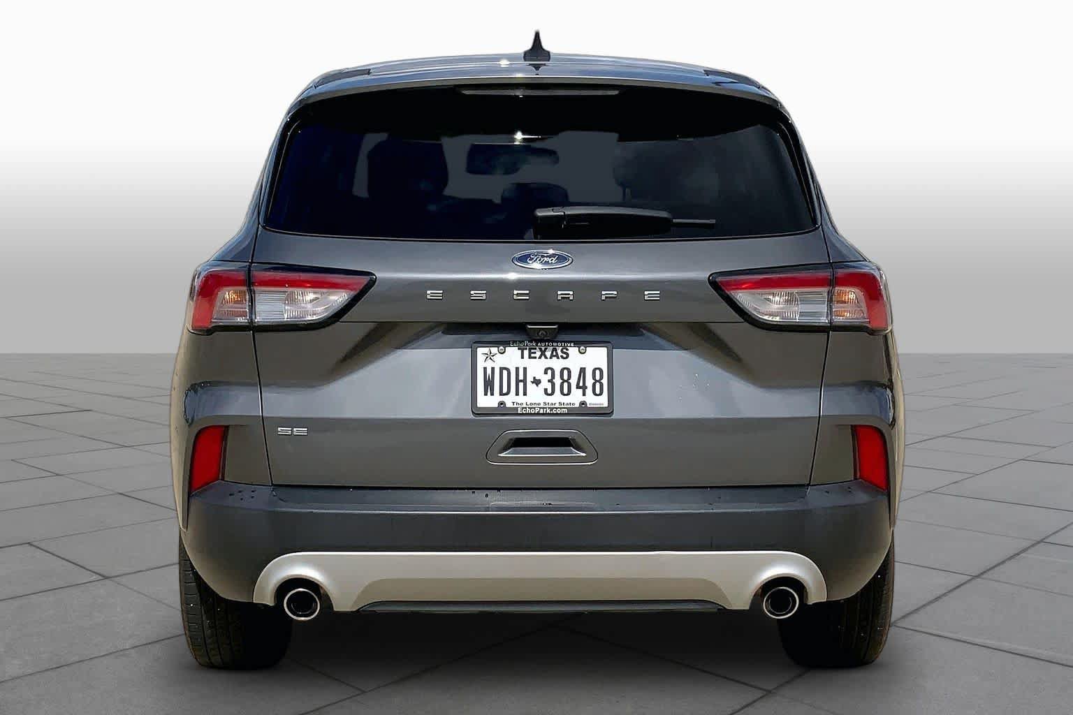 Used 2022 Ford Escape SE FWD image 4