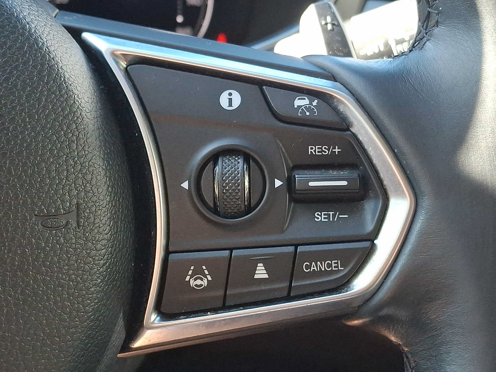 Used 2024 Acura MDX w/ Technology Package AWD/4WD image 20