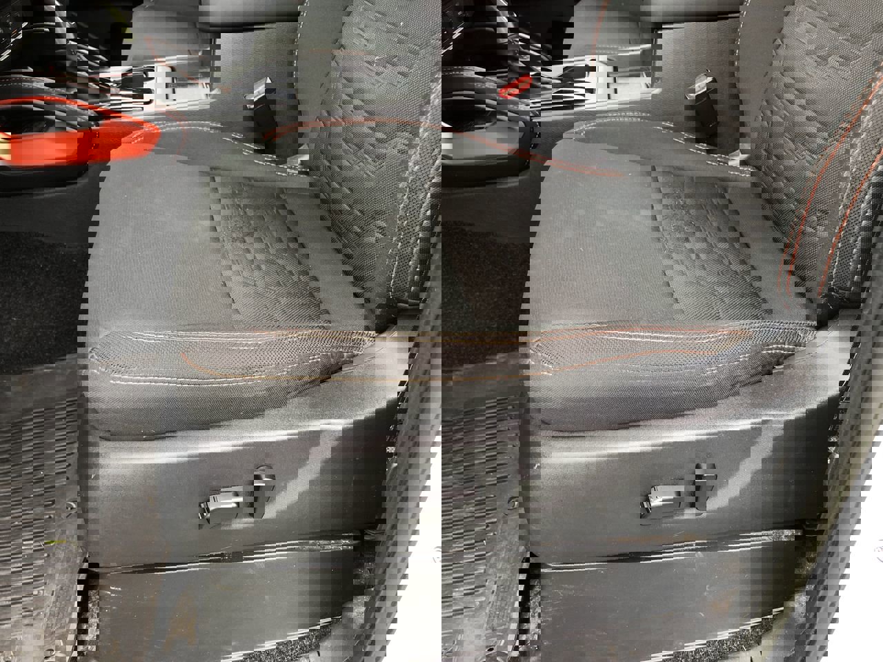 Used 2024 Nissan Frontier PRO-4X w/ Technology Package image 14