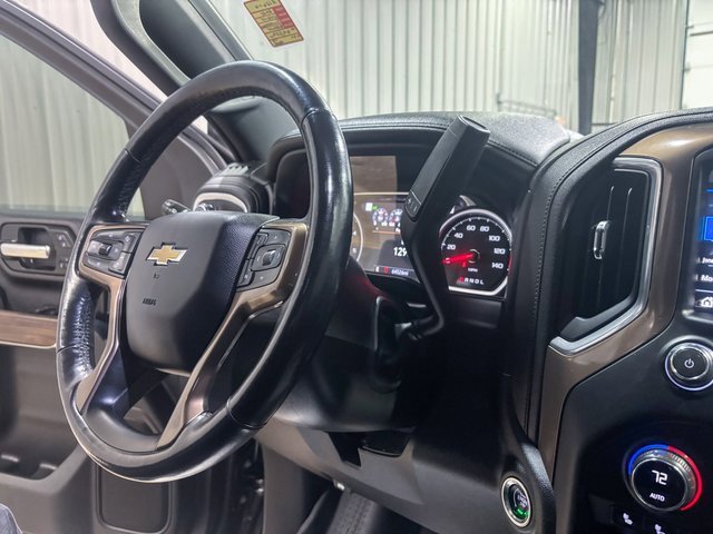 Used 2021 Chevrolet Silverado 3500 High Country image 18