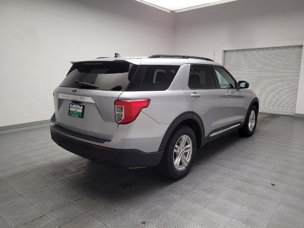 Used 2022 Ford Explorer XLT RWD image 9