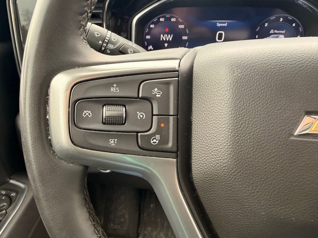 Used 2025 Chevrolet Silverado 1500 LT AWD/4WD image 23