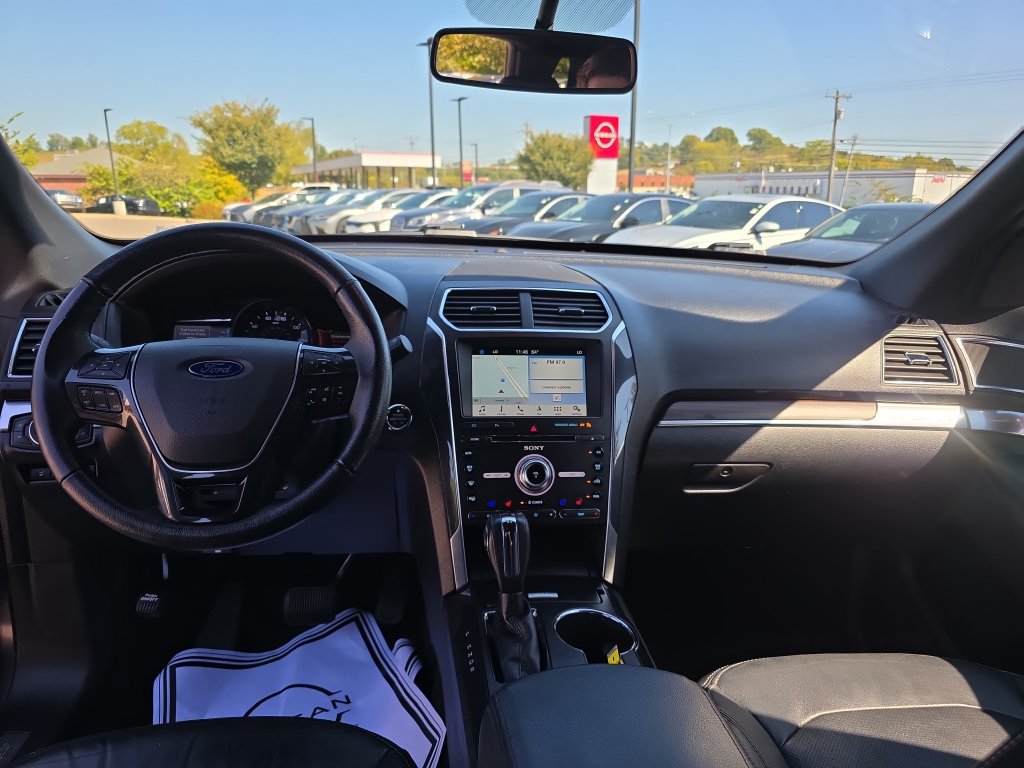 Used 2018 Ford Explorer Limited FWD image 19