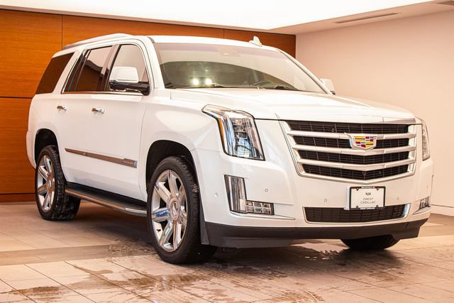 Used 2018 Cadillac Escalade Luxury image 5