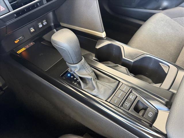 Used 2025 Toyota Camry LE w/ Convenience Package AWD/4WD image 16